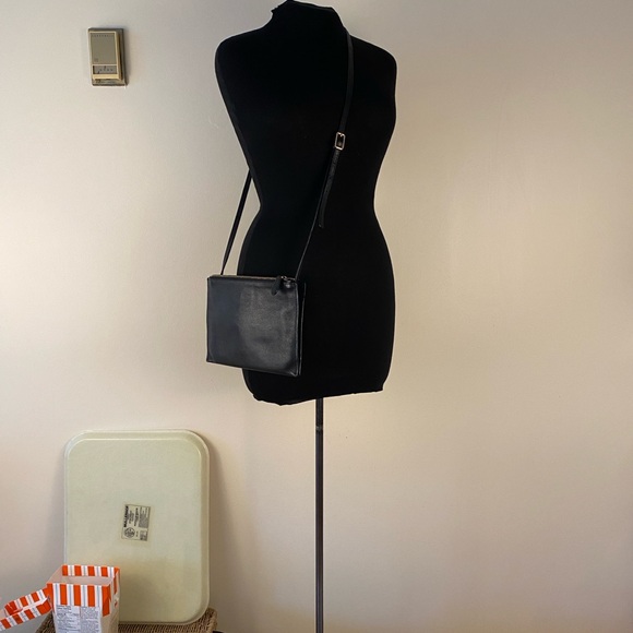 Massimo Dutti Elegant Black Crossbody Bag Zippered Pockets - Picture 2 of 13